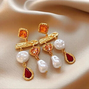 Amalfi Crystal Pearl Earrings